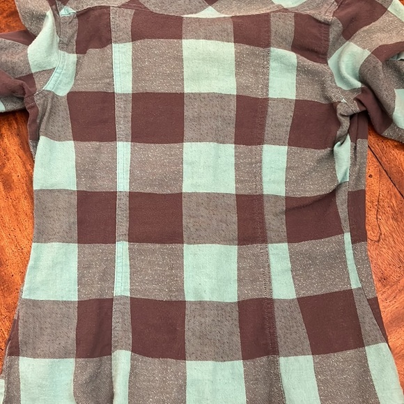 Women’s Nollie Aqua/Gray Plaid Button-up Top - Picture 9 of 10
